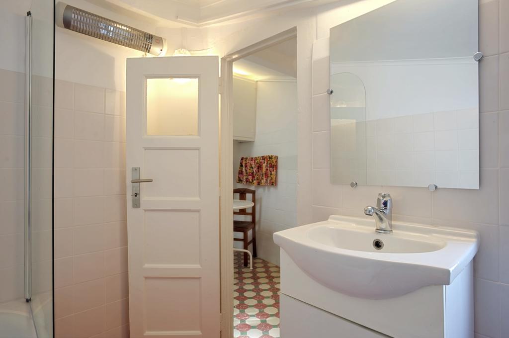 Stay Local In Alfama! Deolinda Central Home, Amazing View Lisboa الغرفة الصورة